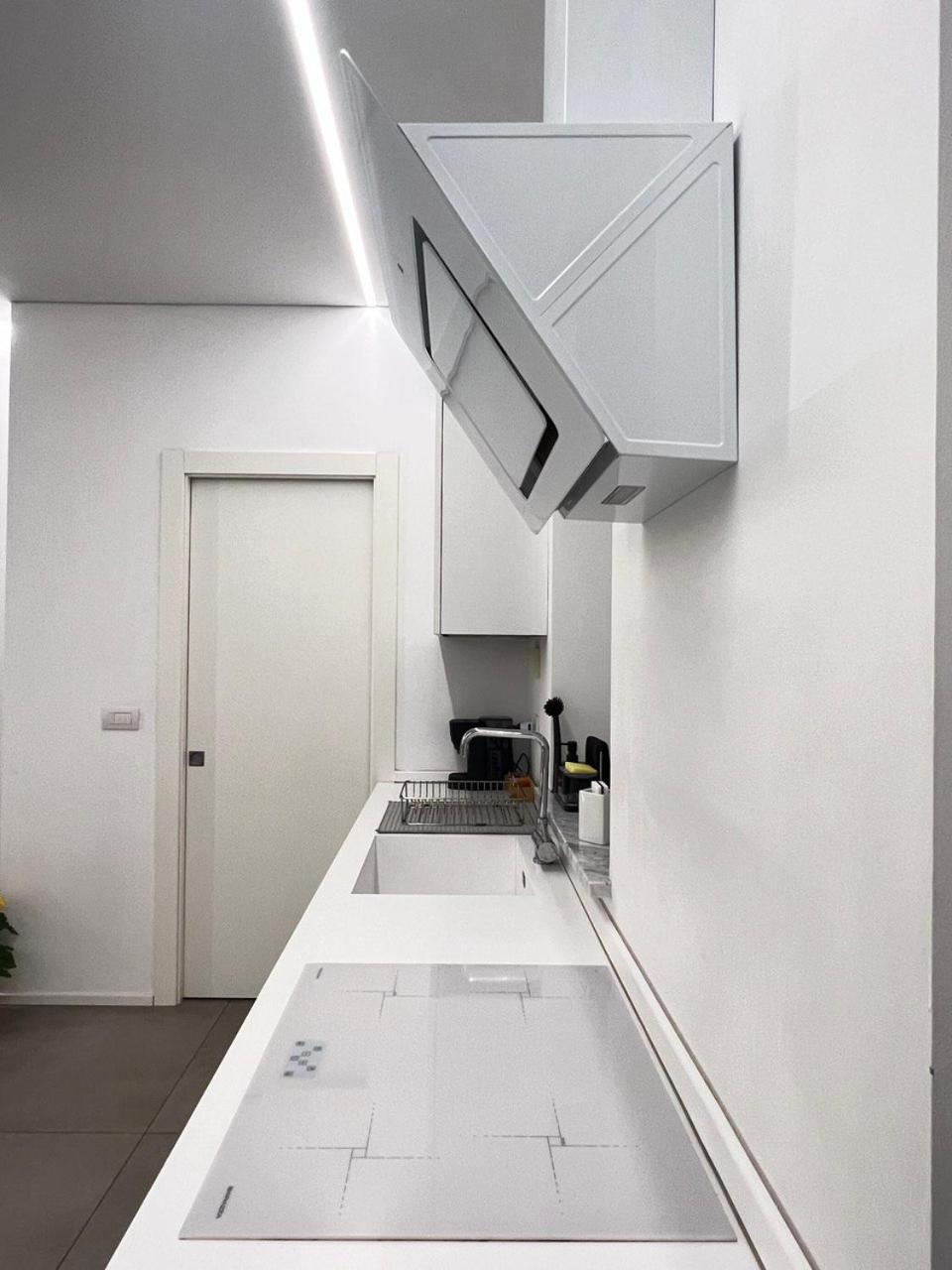 White Roma - Elegant And Comfortable Turin Extérieur photo
