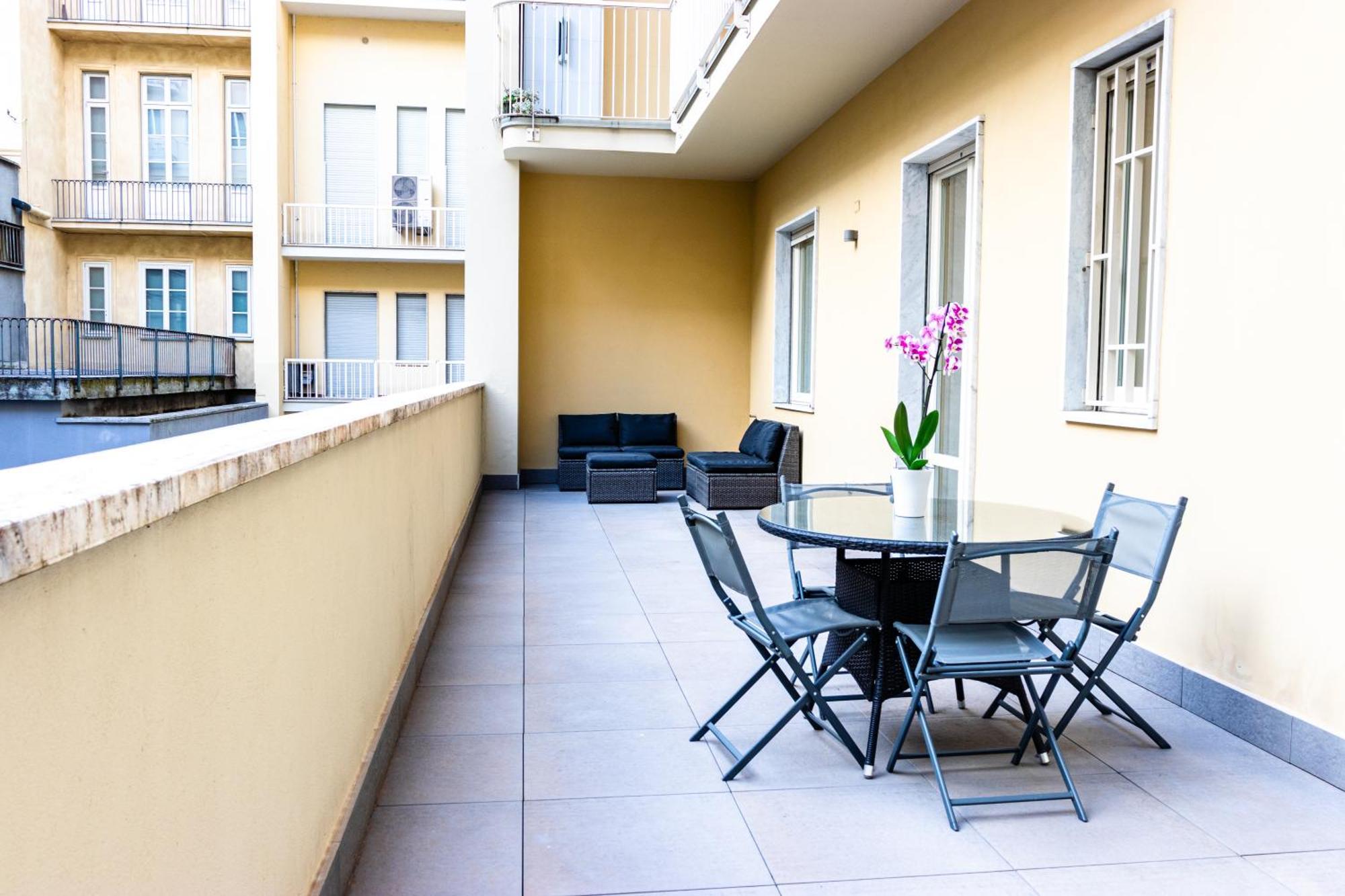 White Roma - Elegant And Comfortable Turin Extérieur photo